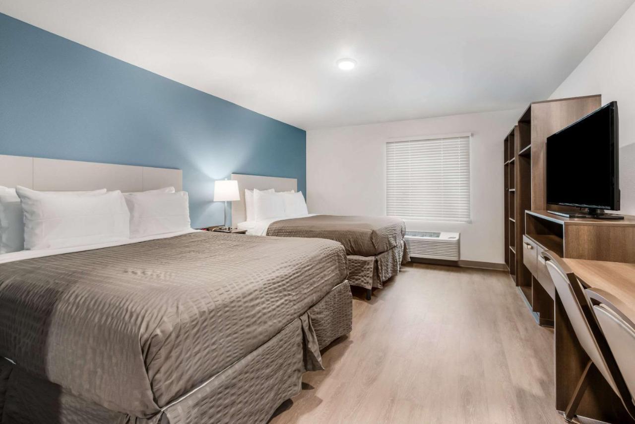 Woodspring Suites Charlotte - University Research Park 객실 사진